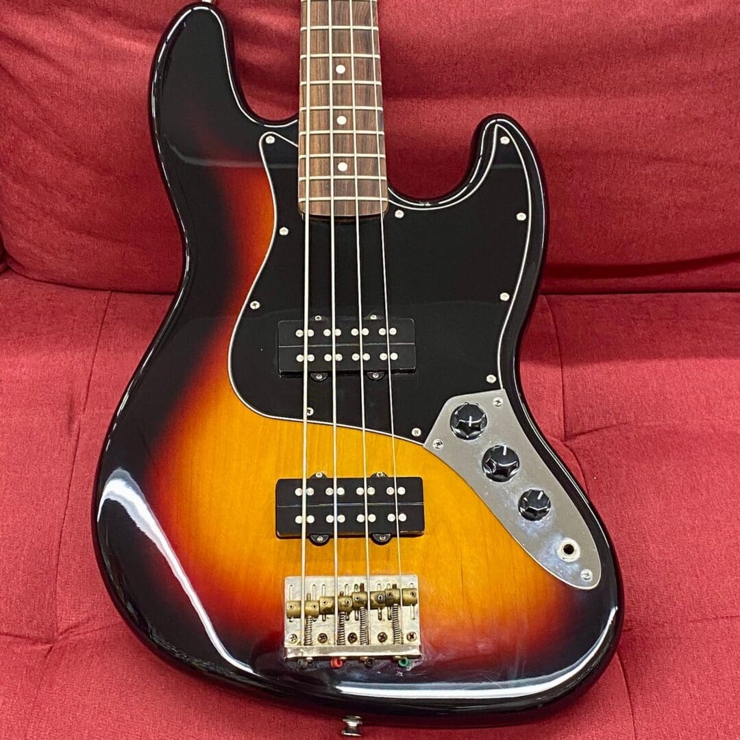 Fender Modern Player Jazz Bass 2013 - 3-Color Sunburst