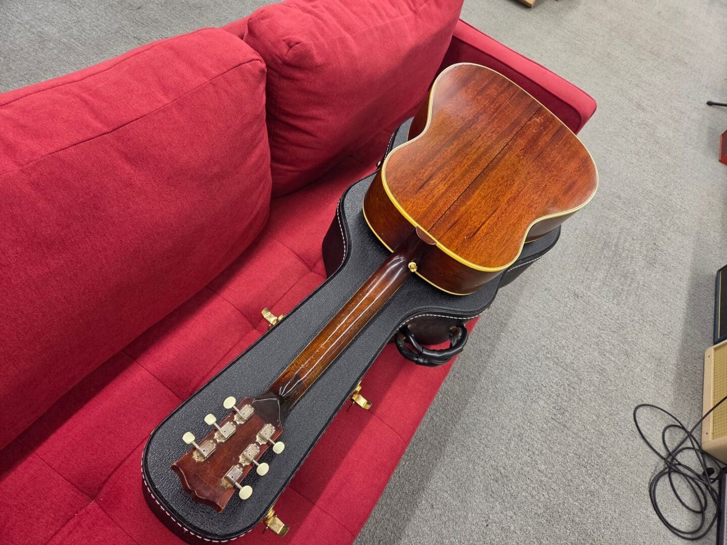 Gibson Southern Jumbo Acoustic Guitar with Case 1962 - Sunburnt - Image 17