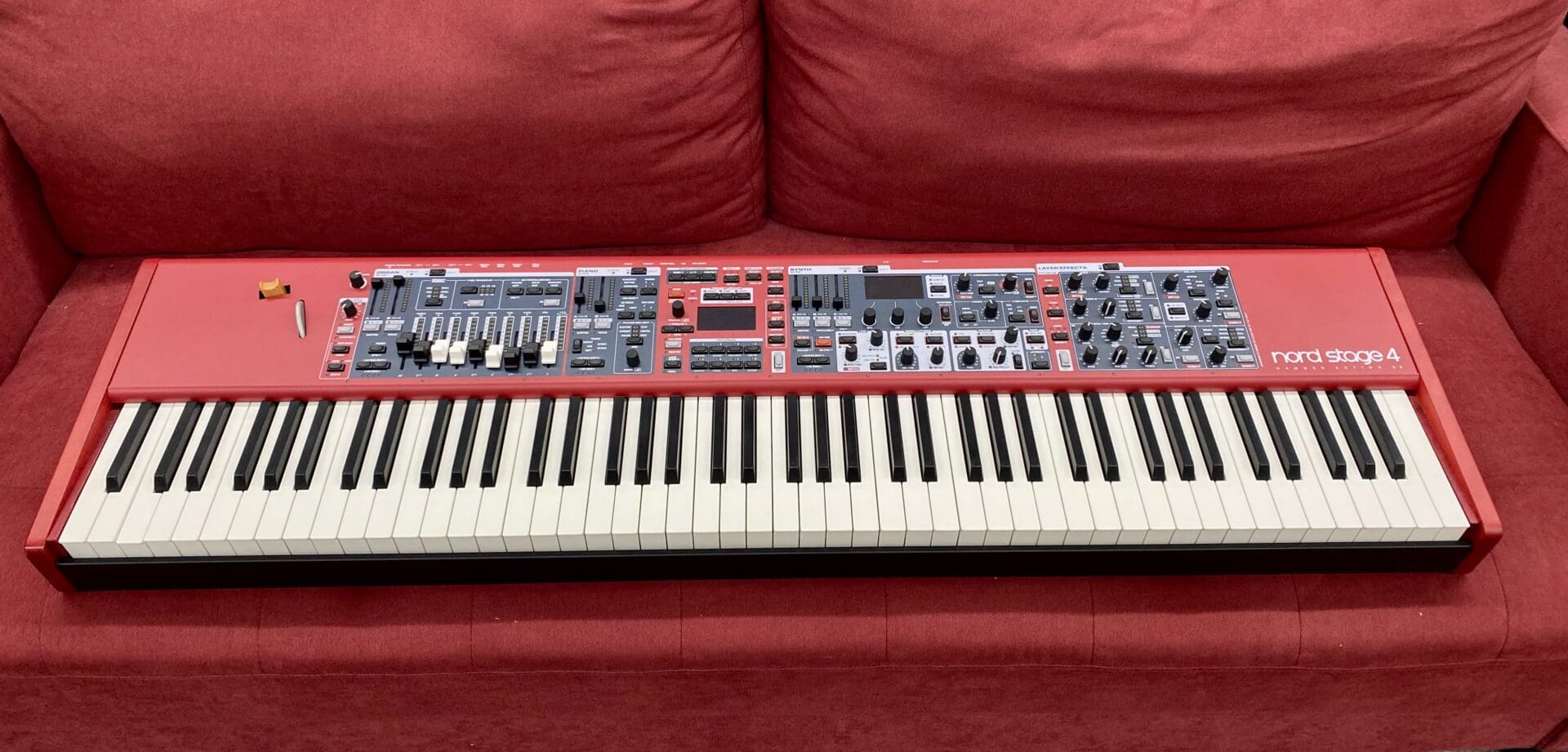 Nord Stage 4 HA88 Hammer Action 88-Key Digital Piano