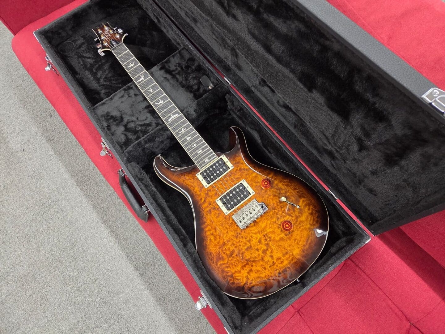 PRS SE Custom 24 Quilt Top with Case - 2 color sunburst